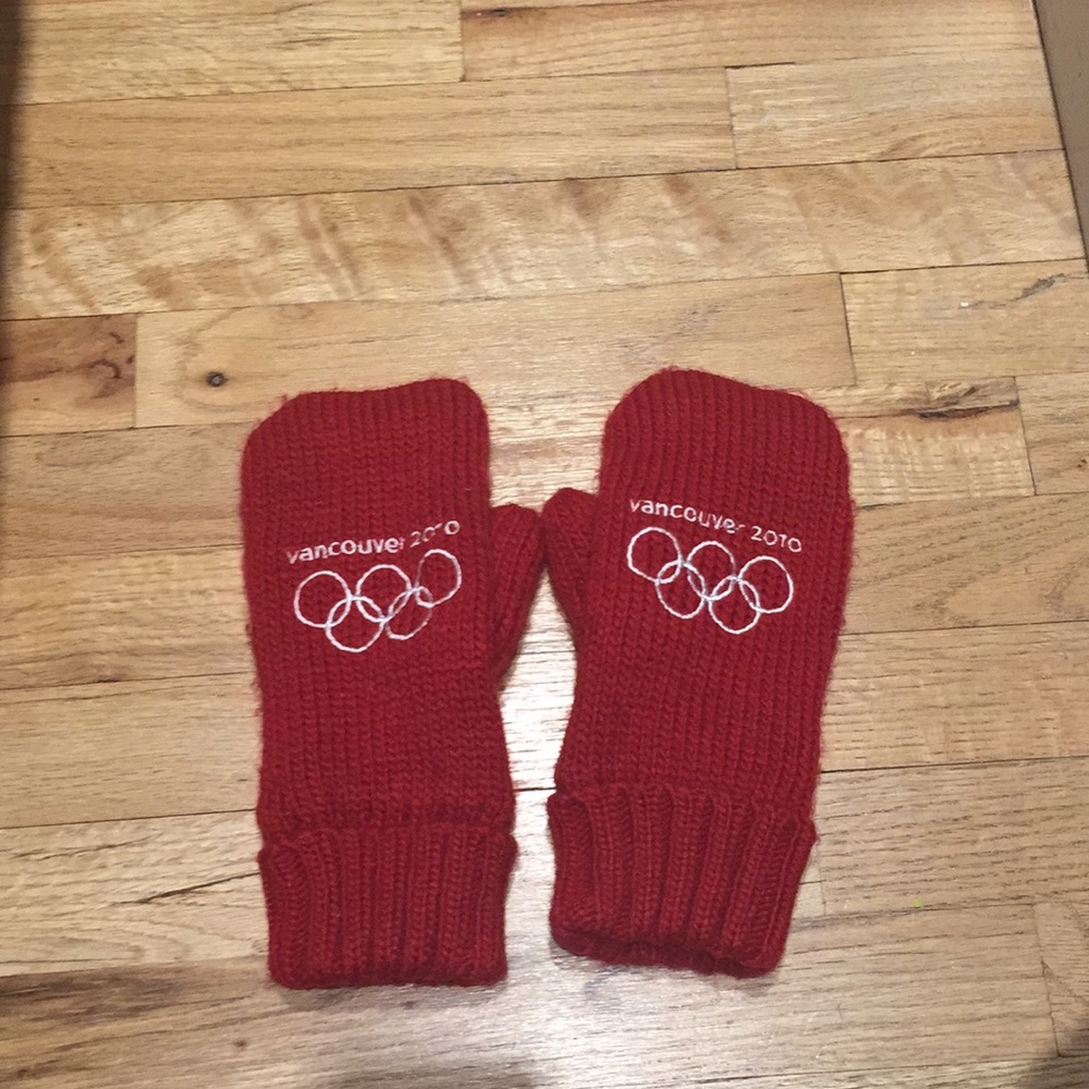 Olypmics 2010 Vancouver Canada Mittens